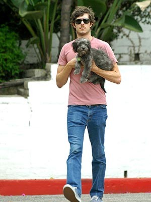 Adam Brody Fotoğrafı