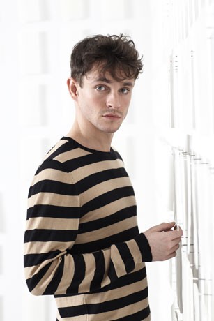 Hugh Dancy Fotoğrafı