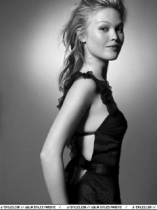 Julia Stiles Fotoğrafı