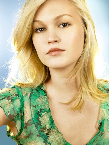 Julia Stiles Fotoğrafı