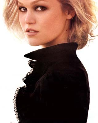 Julia Stiles Fotoğrafı