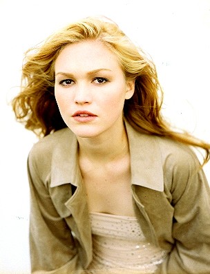 Julia Stiles Fotoğrafı