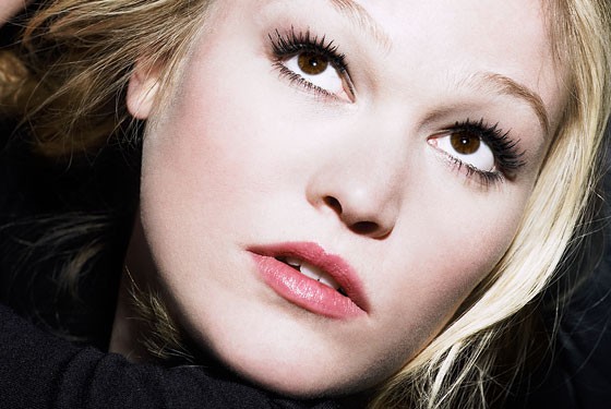 Julia Stiles Fotoğrafı