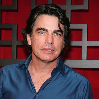 Peter Gallagher Fotoğrafı