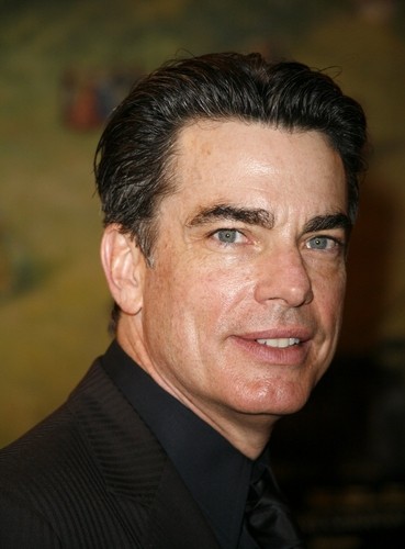 Peter Gallagher Fotoğrafı