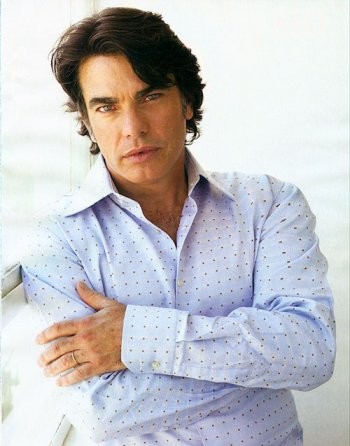 Peter Gallagher Fotoğrafı