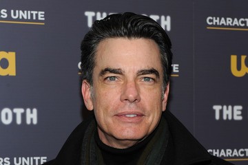 Peter Gallagher Fotoğrafı