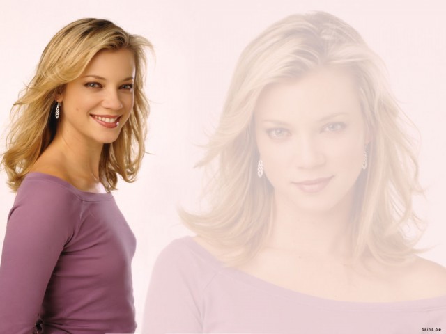Amy Smart Fotoğrafı