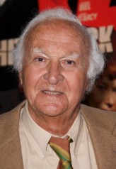 Robert Loggia fotoğrafı