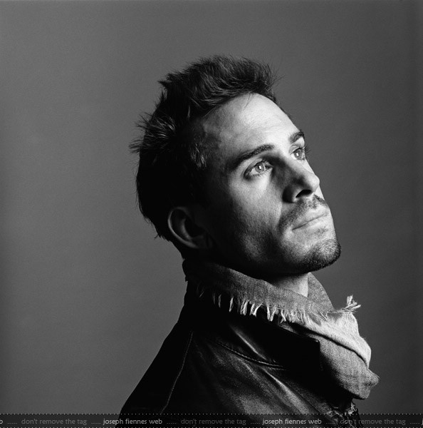 Joseph Fiennes Fotoğrafı