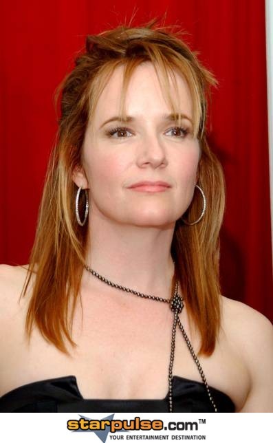 Lea Thompson Fotoğrafı