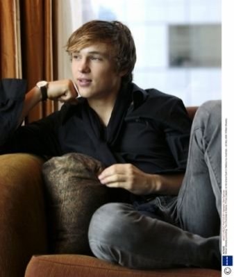 William Moseley Fotoğrafı