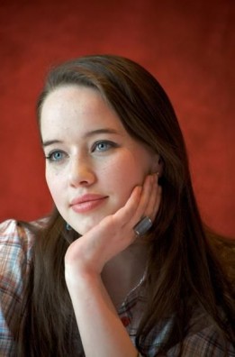 Anna Popplewell Fotoğrafı