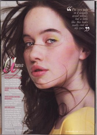 Anna Popplewell Fotoğrafı