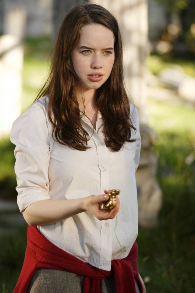 Anna Popplewell Fotoğrafı