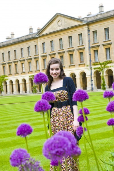 Anna Popplewell Fotoğrafı