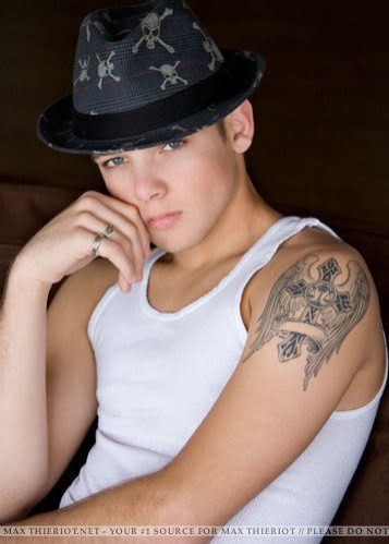 Max Thieriot Fotoğrafı
