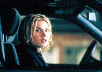 Elisha Cuthbert Fotoğrafı