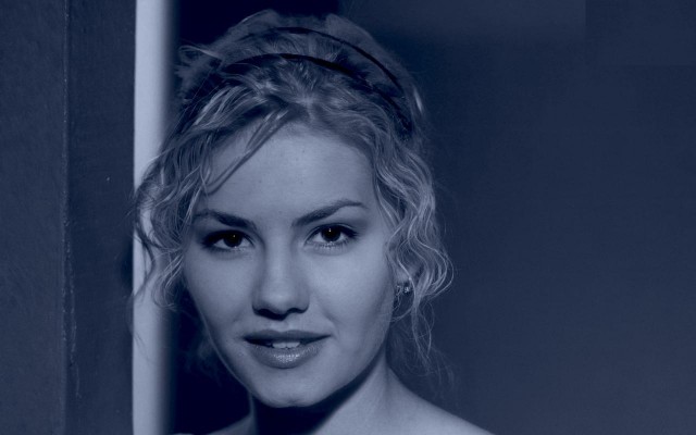 Elisha Cuthbert Fotoğrafı