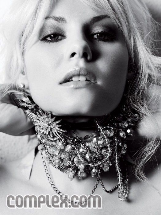Elisha Cuthbert Fotoğrafı