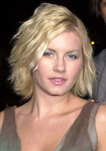 Elisha Cuthbert Fotoğrafı