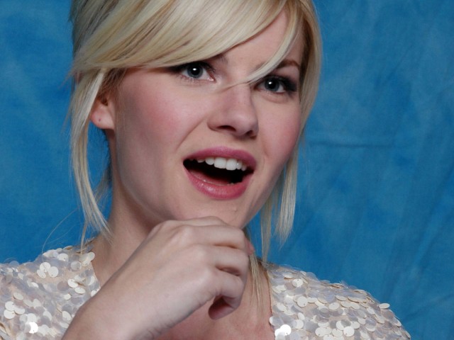 Elisha Cuthbert Fotoğrafı
