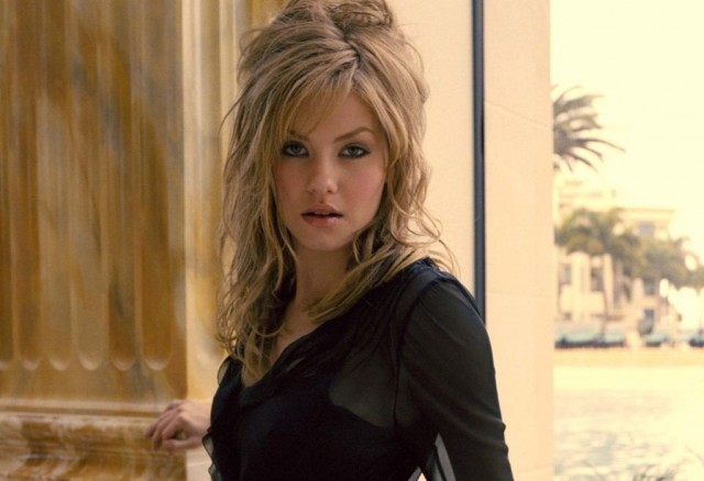 Elisha Cuthbert Fotoğrafı