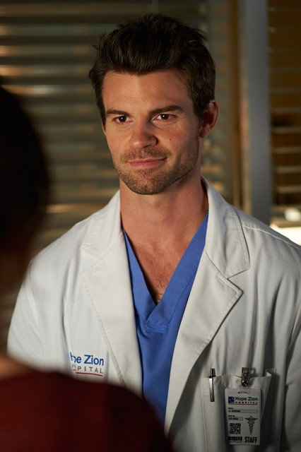 Daniel Gillies Fotoğrafı
