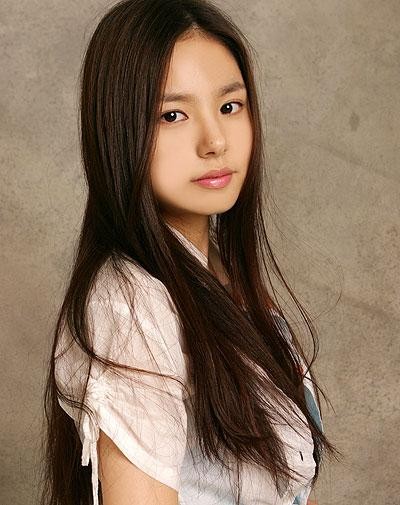Min Hyo-rin Fotoğrafı
