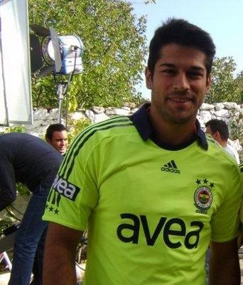 Burak Özçivit fotoğrafı