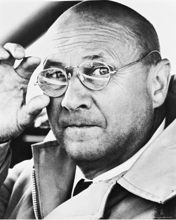 Donald Pleasence fotoğrafı