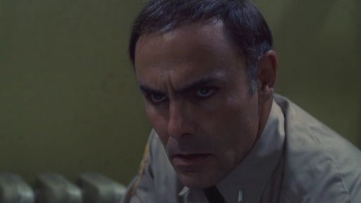 John Saxon fotoğrafı