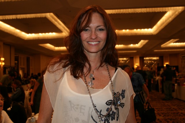 Erika Anderson fotoğrafı