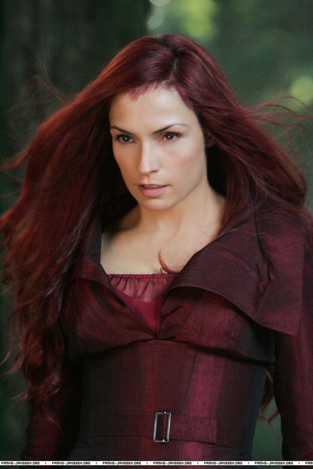 Famke Janssen fotoğrafı