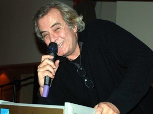 Tarık Akan Fotoğrafı