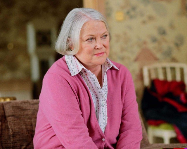 Louise Fletcher fotoğrafı