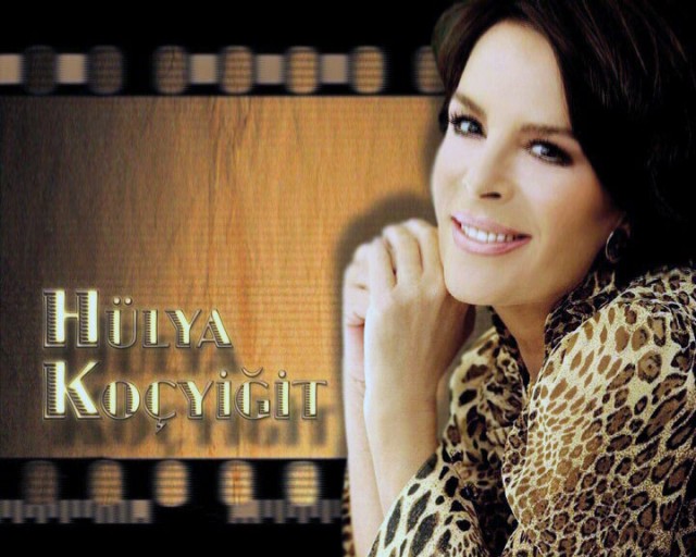 Hülya Koçyiğit Fotoğrafı