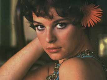 Hülya Koçyiğit Fotoğrafı