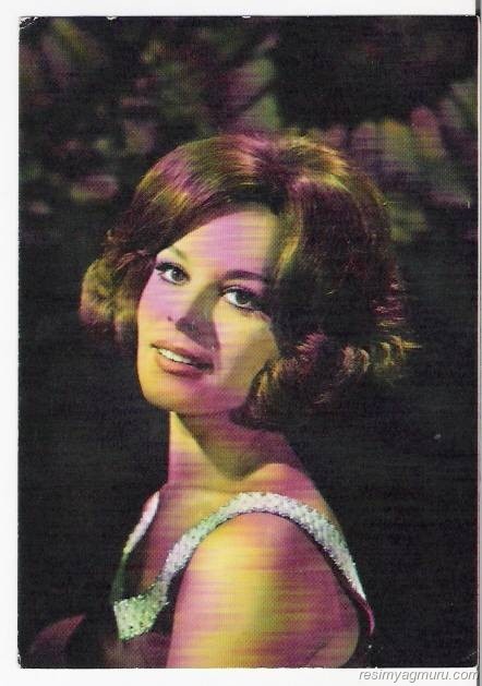 Hülya Koçyiğit Fotoğrafı