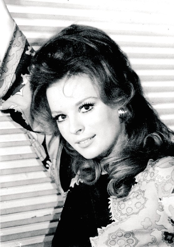 Hülya Koçyiğit Fotoğrafı