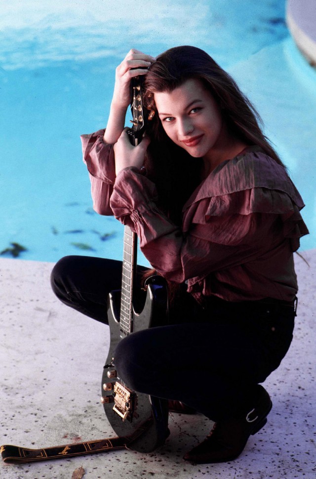 Milla Jovovich Fotoğrafı