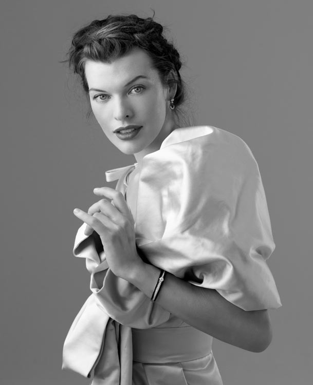 Milla Jovovich Fotoğrafı