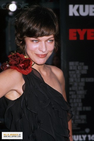 Milla Jovovich Fotoğrafı
