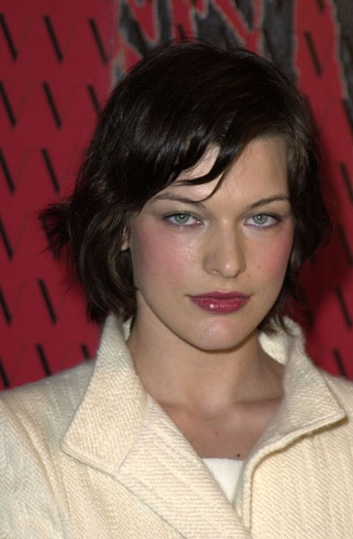 Milla Jovovich Fotoğrafı