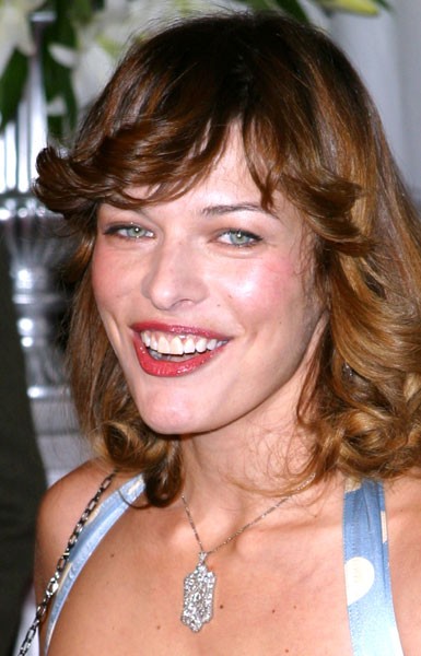 Milla Jovovich Fotoğrafı