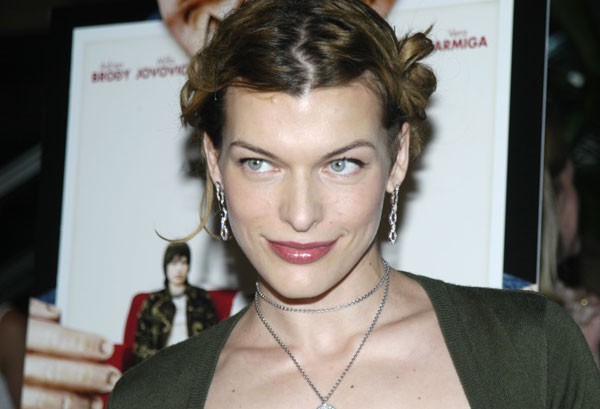 Milla Jovovich Fotoğrafı