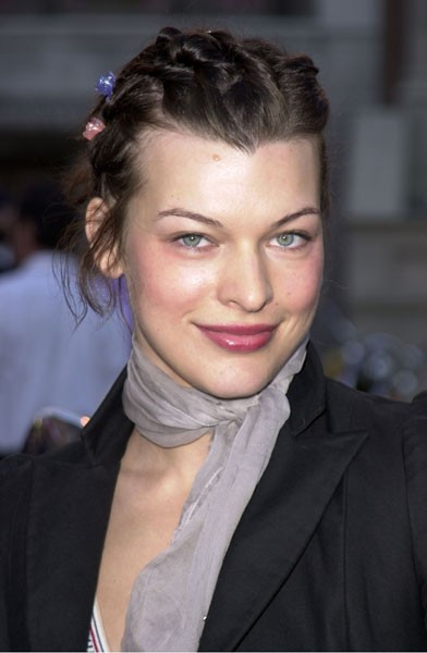 Milla Jovovich Fotoğrafı