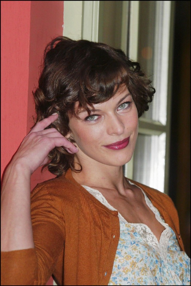 Milla Jovovich Fotoğrafı