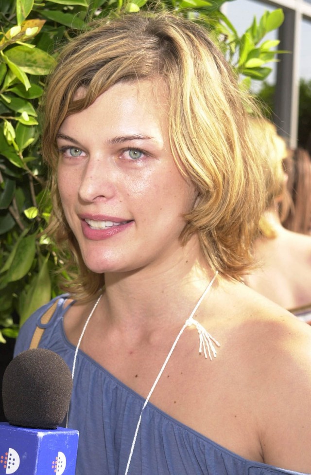 Milla Jovovich Fotoğrafı