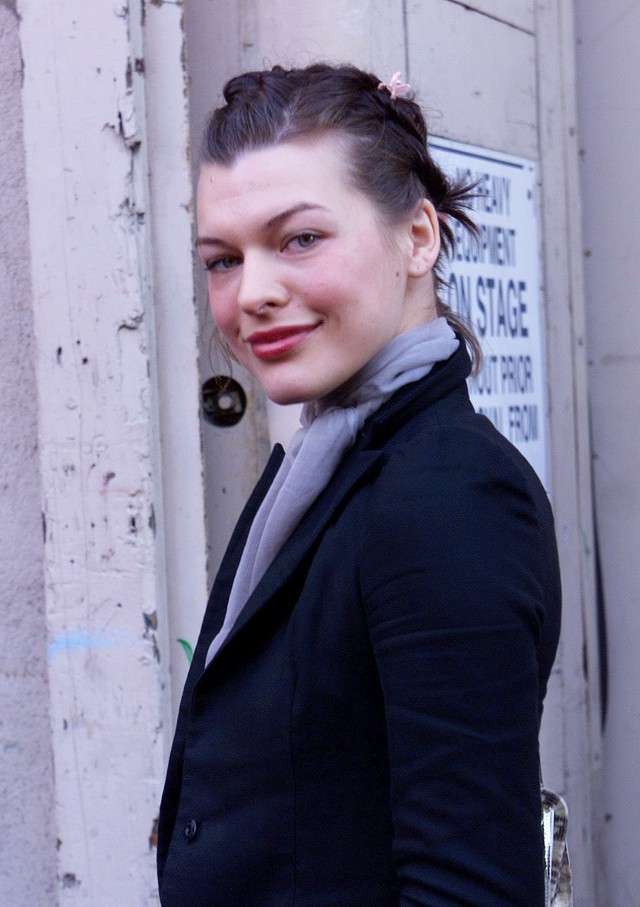 Milla Jovovich Fotoğrafı